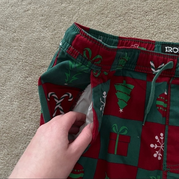 🎄 NWT Iron Co. Christmas Jogger Pants Medium - Picture 11 of 14